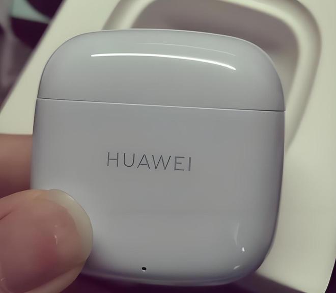 新手也能秒会：华为 SE2 蓝牙耳机配对超简单｜跨设备连接有妙招｜生活达人教你避坑指南(图2)