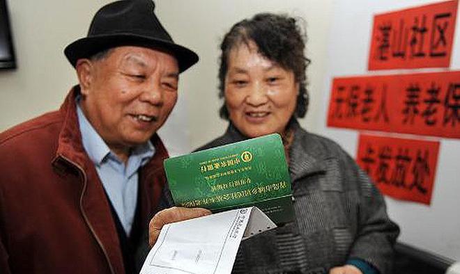 人到晚年养老钱怎样保管最稳妥？听听三位退